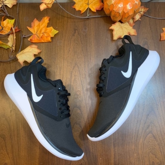 NWT Nike Air Lunarsolo Running Shoe Premium - Picture 6 of 6